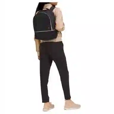 lululemon 20L City Adventurer