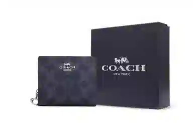 COACH Snap Wallet 11 Logo
