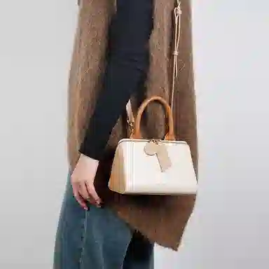 TOMATO&POTATO Triangle Bag