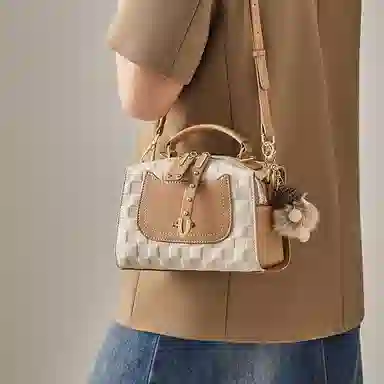 纳兰杜 女包撞色波士顿包包女大容量百搭通勤简约 牛皮合成革 手提包单肩斜挎包手拎包 小号 女款 米白拼杏