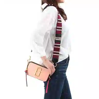 MARC JACOBS MJ Snapshot logo