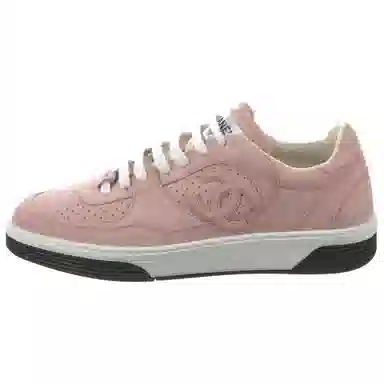 CHANEL Suede Low Top Sneakers Pink