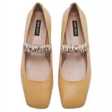 NINE WEST