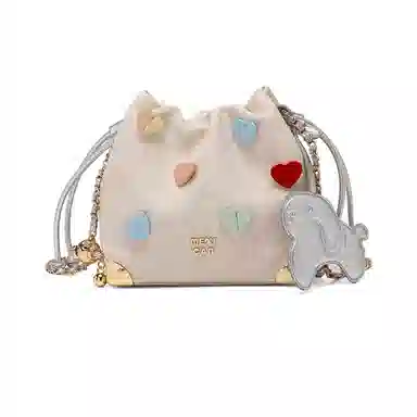 稻草人 多彩浪漫爱心 可爱少女小狗挂件抽绳开合 聚氨酯革 水桶包链条包斜挎包单肩包腋下包 小号 女款 米杏/银色