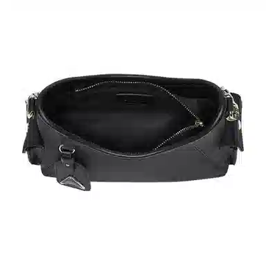 百思图 时尚潮流经典百搭日常出街外出旅行简约大气上班通勤链条设计可调节肩带 光滑 斜挎包 中号 女款 杏配棕/黑色/蓝配棕