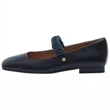 NINE WEST