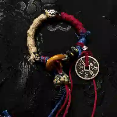 999