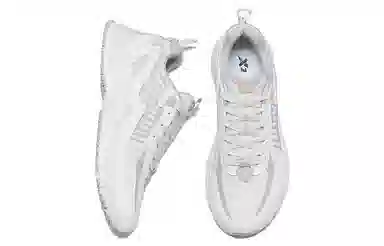 特步 柔软舒适 减震防滑耐磨 低帮 跑步鞋 白灰