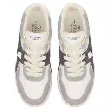 Valentino One Stud