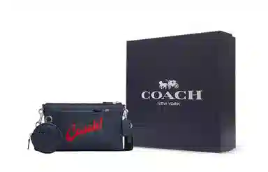 COACH Holden 25 Logo