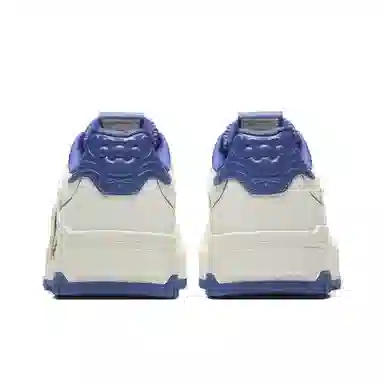 POP MART x Anta Molly MOLLY 982