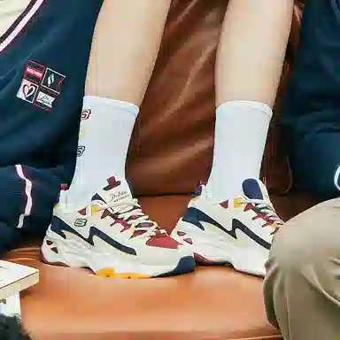 Skechers D'Lites 4.0 Beige