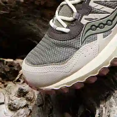Saucony GRID PEAK