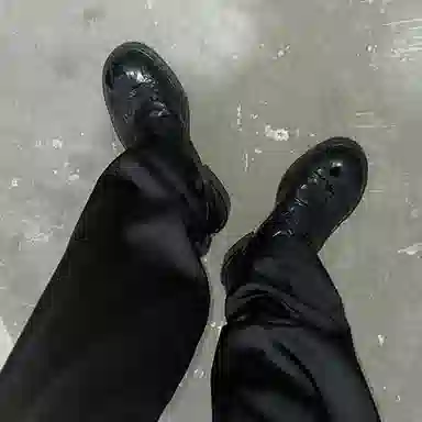 Terra Incognita Derby Black