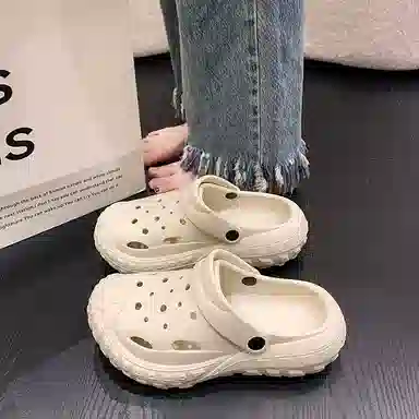 XMISTUO Thick Sole EVA Clogs