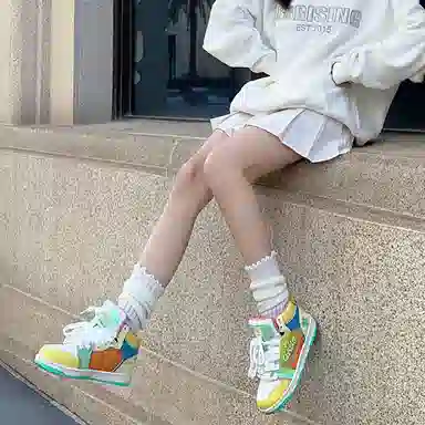 Q-AND