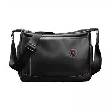 VIHUS Black Leather Shoulder Bag