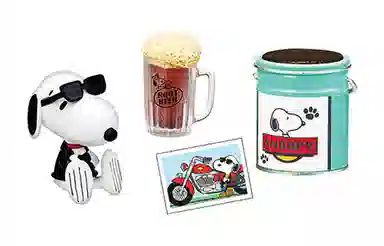 RE-MENT Snoopy's Garage 8