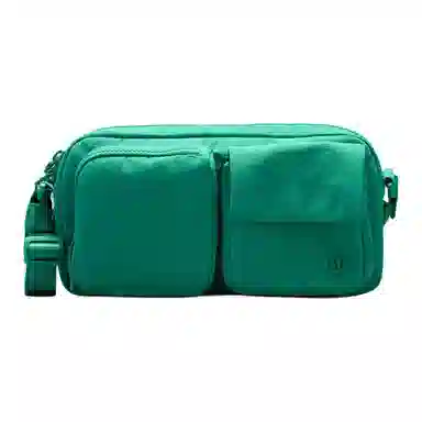 lululemon Multi-Pocket 2.5L Logo