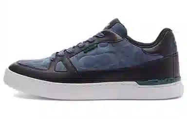 COACH Outlet