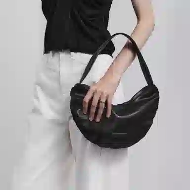 INJOYLIFE Banana Boat Shoulder Bag Black