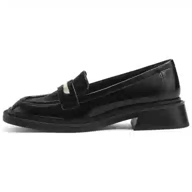 CHARLES&KEITH Loafers