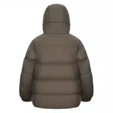 700