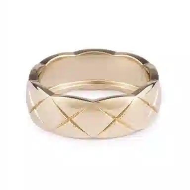 CHANEL Coco Crush Beige 18K