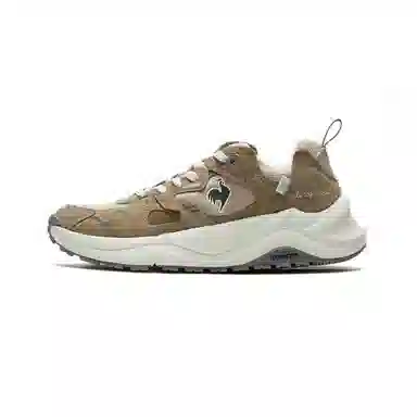 Le Coq Sportif R Series