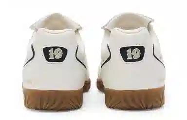 Champion Essentials Blokette-trainer C-Logo