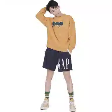 GAP Logo Crewneck Sweatshirt