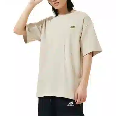New Balance logoT