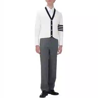 THOM BROWNE V
