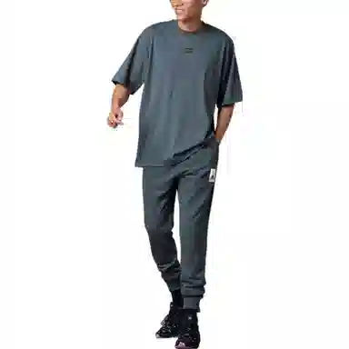 adidas LogoT