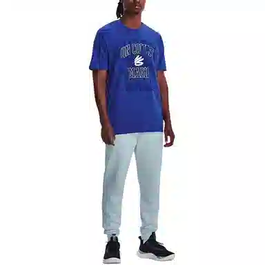Under Armour T