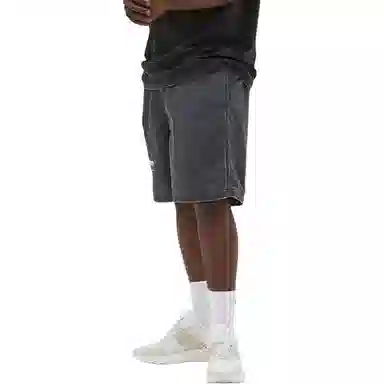 UNDEFEATED SS24 logo