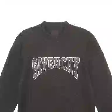 Givenchy FW22 Logo