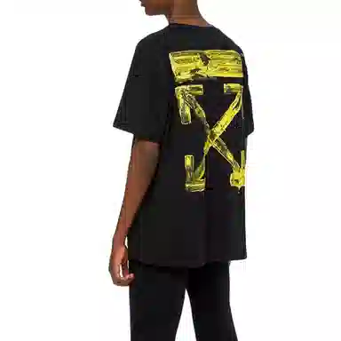 OFF-WHITE T