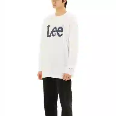 Lee T