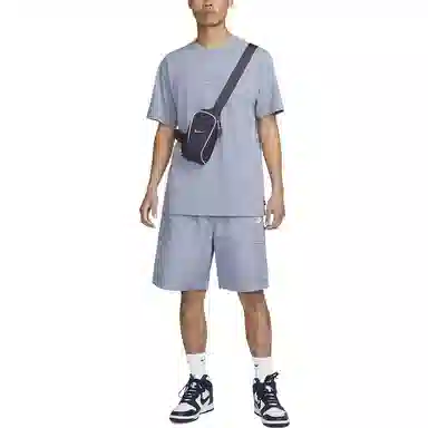 Nike Sportswear Premium Essentials