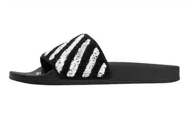 OFF-WHITE