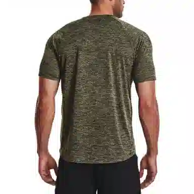 Under Armour T