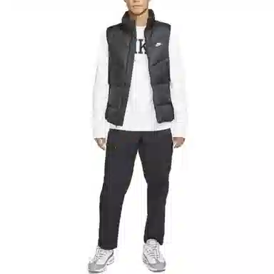 Nike Sportswear Storm-FIT Windrunner Logo