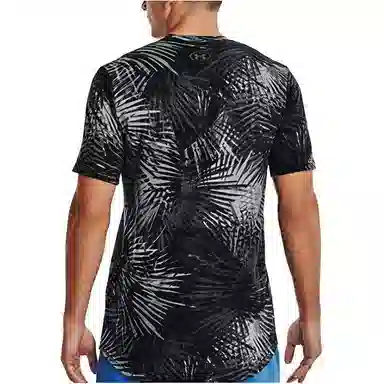 Under Armour T