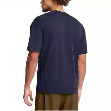 Under Armour T