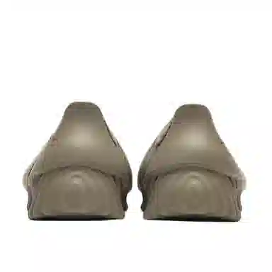 GENEGG Foam Runner Brown