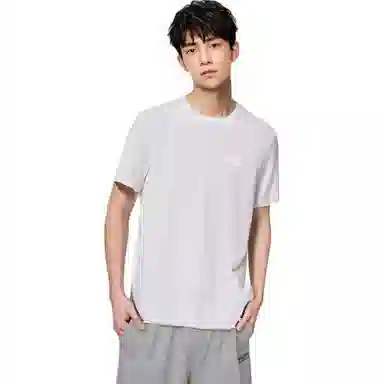 Burberry SS22 T