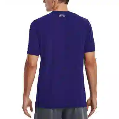Under Armour T