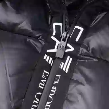 EMPORIO ARMANI FW22 Logo