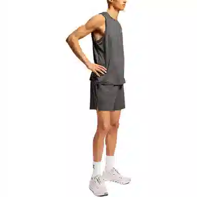 On Essential Shorts